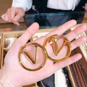 2023 Designer Luxury Fashion 18K Gold Hoop Earrings lady Women Party Ear Studs Wedding Lovers Gift Engagement Jewelry With Box