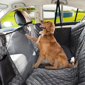 犬のカーシートカバーペット旅行カバー防水キャリア輸送後部座席マットプロテクターマットと犬用の安全ベルトと