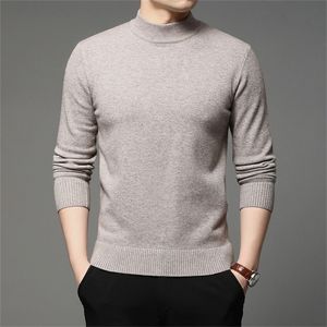 Maglioni da uomo Autunno e Inverno Uomo Dolcevita Pullover Maglione Moda Tinta unita Spessore Caldo Camicia con fondo Maschile Br Vestiti 221008