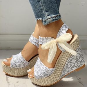 Sandaler spetsar casual kvinnors kilhälskor 2022 Summer Party Sponge Cake Platform High Heels