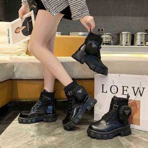 Nxy Martin Women Fashion Boots Shoes Winter Women's Locomotive Reather Short Shick Soled Womens Booties 220725