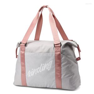 Duffel Bags Travel Bag Hand Luggage Large Capacity Baggage Anti-theft Waterproof Durable Shoulder Weekend Gym Fashion Female