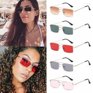 Eyewear ao ar livre 2022 clássico retro retângulo de sol dos óculos de sol de mulheres luxuosas steampunk metal sol espelho vintage uv400 acionamento