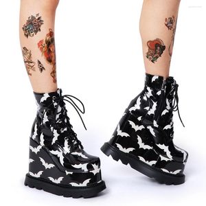 Boots Gigifox Design Platform Gothic Ankle Booties for Women Lace Up Bat Motorcycle Shoes Casual Otoño Invierno Halloween