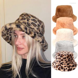 Berets Fashion Women Bucket Hat Retro Spring Autumn Leopard Print Faux Plush Ladies Sun Velvet Furry Female Fisherman Panama