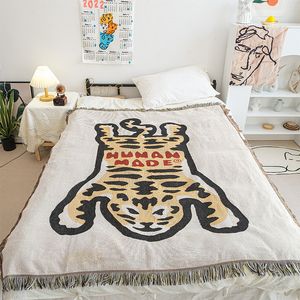 Japanese Fashion Cartoon Human Made soffa filt camping filt tiger tupplur fritid picknickdekoration lyx