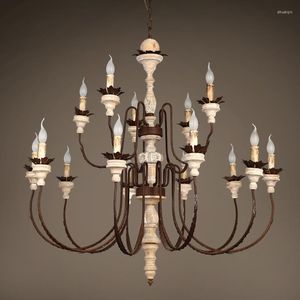 Lâmpadas pendentes Chandelier Wood Escultura Vintage Metal Candle E14 Lâmpada de suspensão LED para LOJA DE ROODADES DE RODOS G186