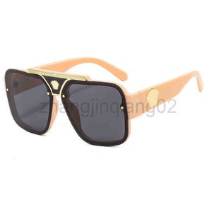 Designer Versage Sunglass Sun Eyewear Ciclo de moda luxuosa masculas amantes de mulheres personalizam grande moldura de beisebol vintage Sport de inverno esporte novos óculos de sol