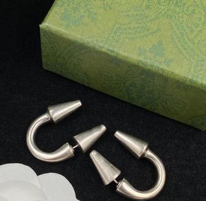 Doppelte Schraube Niete Charme Ohrringe Persönlichkeit Brief Stahl Briefmarken Ohrstecker Eardrops Coole Frauen Party Show Dangler Schmuck 869