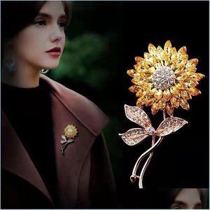 Decorative Objects Figurines Sunflower High-End Brooch Female Tide Net Red Anti-Lighting Buckle Gender Needle Fixed Clothes Accessor Dhlrq