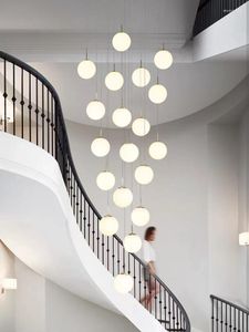 펜던트 램프 계단 계단 현대 북유럽 샹들리에 로프트 이중 거실 엘 로비 긴 가정 장식 조명