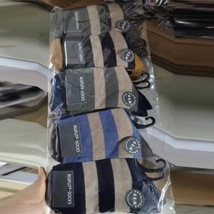 100 pares de meias de desenhos animados para homens moda meias de tornozelo esportivo casual malha de algod￣o urso designer bordado bordado estampamento de lojas por atacado de alta qualidade