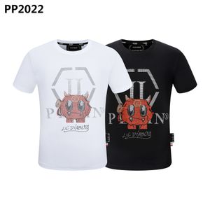 Plein Bear T Shirt Mens Designer Tshirtsブランド衣料ラインストーンPPスカルメンTシャツ丸ネックSSストーンクラシックヒップホップストリートウェアトップティーPB 160639