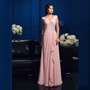 Mutter der Braut Chiffon Pink und glamouröses niedriges V-Ausschnitt Perlen Brautkleider Rucksäcke Großhandel Neu in