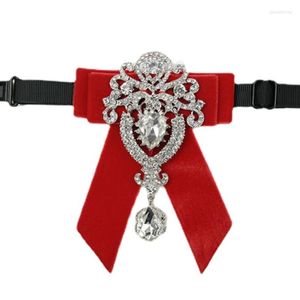 Papillon Accessori da sposa da uomo britannici Camicie da donna coreane Colletto Fiore Abiti da cerimonia da uomo d'affari Abiti Cravatta con strass di flanella