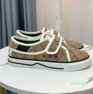 2022 Новая Top Fashion Wholesale Designer Designer Shoes Skateboard Runnings Sport за пределами классических повседневных мужчин Женщины кожа