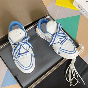 2022 High Low Cut Top Oblique Bee Schuhe Damenmode Paare technisches Leder Outdoor-Plattform Designer Klassische Sneakers