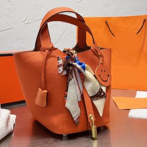 Bolsa de balde bolsas sacos trancam a marca de designer de luxo da moda bolsa de ombro feminino bolsa de letra bolsa de telefone carteira metálica sorridente rosto