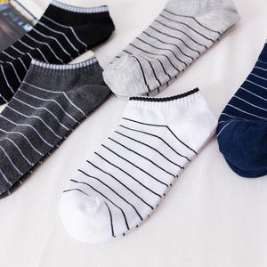 Meias masculinas 1Pair Summer Men Short Tornozelo Cotton College Style Lines Black Casual Sock Tamanho 39-43