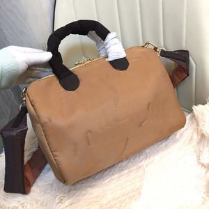 25/30 cm designerska torba na poduszkę pikowane torebki bostońskie regenerowane nylonowe wierzchołki worki na torba