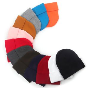 Lettera di moda Cappelli lavorati a maglia Berretti invernali Unisex M Designer Cappellini con teschio Cofano Uomo Donna Trendy Cappello all'uncinetto Berretto a maglia Outdoor Caldo paraorecchie 12 Colori Stock