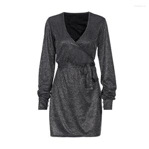 Casual Dresses Spring/Autumn Low-Key Fine Flash Dress Fashion Slim Tie V-Neck Långärmning Party Snake Beauty Mini Bandage