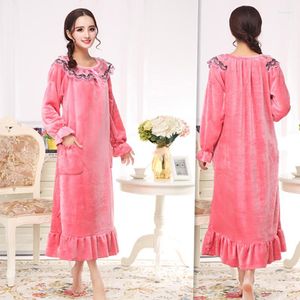Women's Sleepwear Ladies Autumn/Winter Extra Flannel Double-Sided Velvet Computer Embroidery Lace Long-Sleeved Long Princess Nightgown