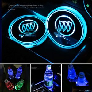 Altri accessori esterni 2 pezzi luci portabicchieri per auto a led per Buick 7 colori che cambiano tappetino di ricarica USB pad luminescente interno Atm Dhgeq