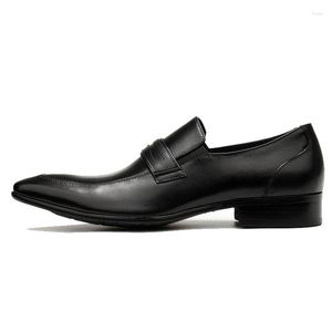 Sapatos de vestido primavera / outono avestruz LIAOCHI 937 estilo preto mocassins apontados dedo do pé deslizamento em couro genuíno casamento oxford escritório homens 394