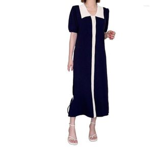 Abiti casual Design minoritario coreano Color Collar manica a bolle sottile maglione di seta di seta Deshshort Women 2022