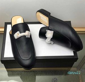 2022 nuova moda scarpe casual pantofole mocassini appartamenti di lusso donna estate pizzo velluto Princetown muli in pelle con scatola di alta qualità