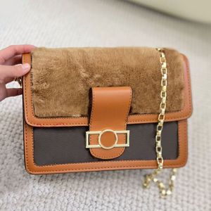 Hot Plush Chain Bag Luxury Flap Shoulder Bags Women Handbags Underarm Bags Purse Soft Quality Lamb Wool Genuine Leather Designer Lettering 4 Colors Crossbody Purses