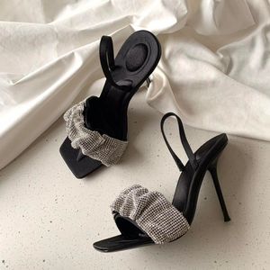 Crystal accenter utsmyckade stilett klackar strass sandal hyllning sudd läder klassiska damer mode hak sommarklänning sko alexander skor