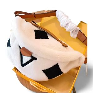 Women Winter Teddy Waist Bags Fashion Mens Crossbody Chestpack Fuzzy Shoulder Bags Fluffy Bumbag Luxury Designer Fannypack Purses