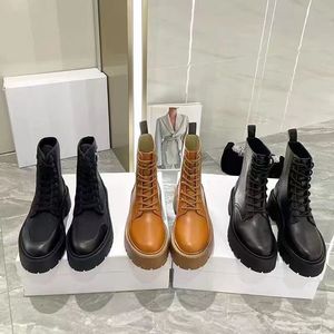 2023 Kvinnor Designer Front Shoelaces Martin Boots Luxury Leather Single Boot For Locomotive Triumphal Arch Middle Boots Thick Sules and Muffin Sole Shoes Size 35-39