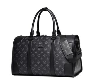 Luxury Men Duffle Bag For Women Brands Hand Bagage Travel Bag PVC Leather Handväskor Stora Cross Body Totes 45-50-55CM Backpakcs