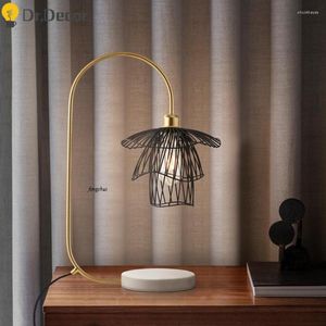 Table Lamps Nordic Luxury LED Warm Lamp Bedroom Bedside Modern Living Room Study Desktop Light Restaurant Decor Fixtures