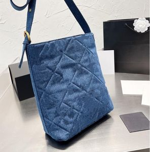 Designer Leather Womens Totes Metal Letter Shopping Bags Women High Capacity Denim Handbag Commute Totes Single-Shoulder Bag New Style Solid Color Handbags