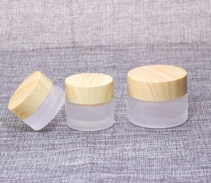 Recipientes reabastecidos vazios garrafa com tampas de parafuso de grãos de madeira e tampas internas frascos de vidro redondo para cosméticos 5 10 15 30 50 g