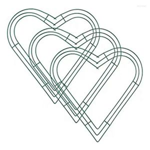 Fiori decorativi Confezione da 3 Ghirlande di metallo a forma di cuore Telaio in filo metallico a forma di cuore da 12 pollici per la casa Matrimonio San Valentino Artigianato fai-da-te