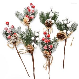 Juldekorationer 2st Red Berry Simulation Flower Pine Cone gren Tree Accessory Needle Diy Wreath Material