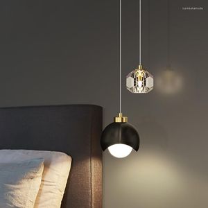 Lampadari Biewalk Lampadario di cristallo moderno da comodino Oro Nero Linea lunga Doppio LED Illuminazione interna Camera da letto Sala da pranzo Bar