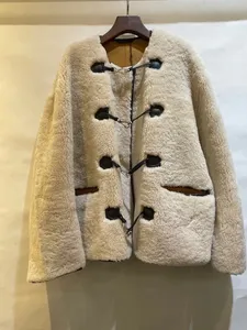 Women's Outerwear & CoatsMango Women's Jackets Faux Shearling coat toteme size Medium