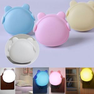 Lampade da tavolo 1PCS Orso creativo LED Night Light Controllo automatico del sensore Luci da parete Bambino Camera da letto per bambini Lampada da comodino Lampadina Spina DEGLI STATI UNITI