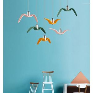 Pendant Lamps Lamp Simple Colorful Seagull LED Chandelier El Stair Cafe Store Bird Bar Table Restaurant Decoration Light
