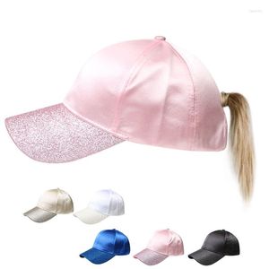 Top kapakları Kadınların düz renkli beyzbol şapkası yaz nefes alabilen güneş koruma şapkası geri açılış moda
