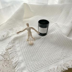 Blankets Multifunctional Blanket European Pastoral Cotton Tablecloth Camping White Practical Sofa Towel Tassel Couch Towels Home