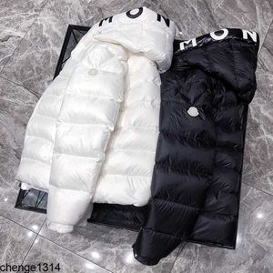 Designer de jaquetas masculinas Mens inverno Salzman Down Parkas Light Windbreaker Capuz Black Branco Pusher Outerwear
