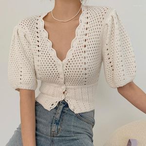 Women's T Shirts Chic 2022 Kvinnor Stylish Puff Sleeve V-ringen Hollow Out Sticked Cardigans Casual Knitwear Short Crop Top tröja