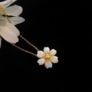 Pandora Necklace Mother of pearl Shell Ciondolo Christmas Flower Gold Set Diamond Buona fortuna Gioielli Anniversari festivi per sempre